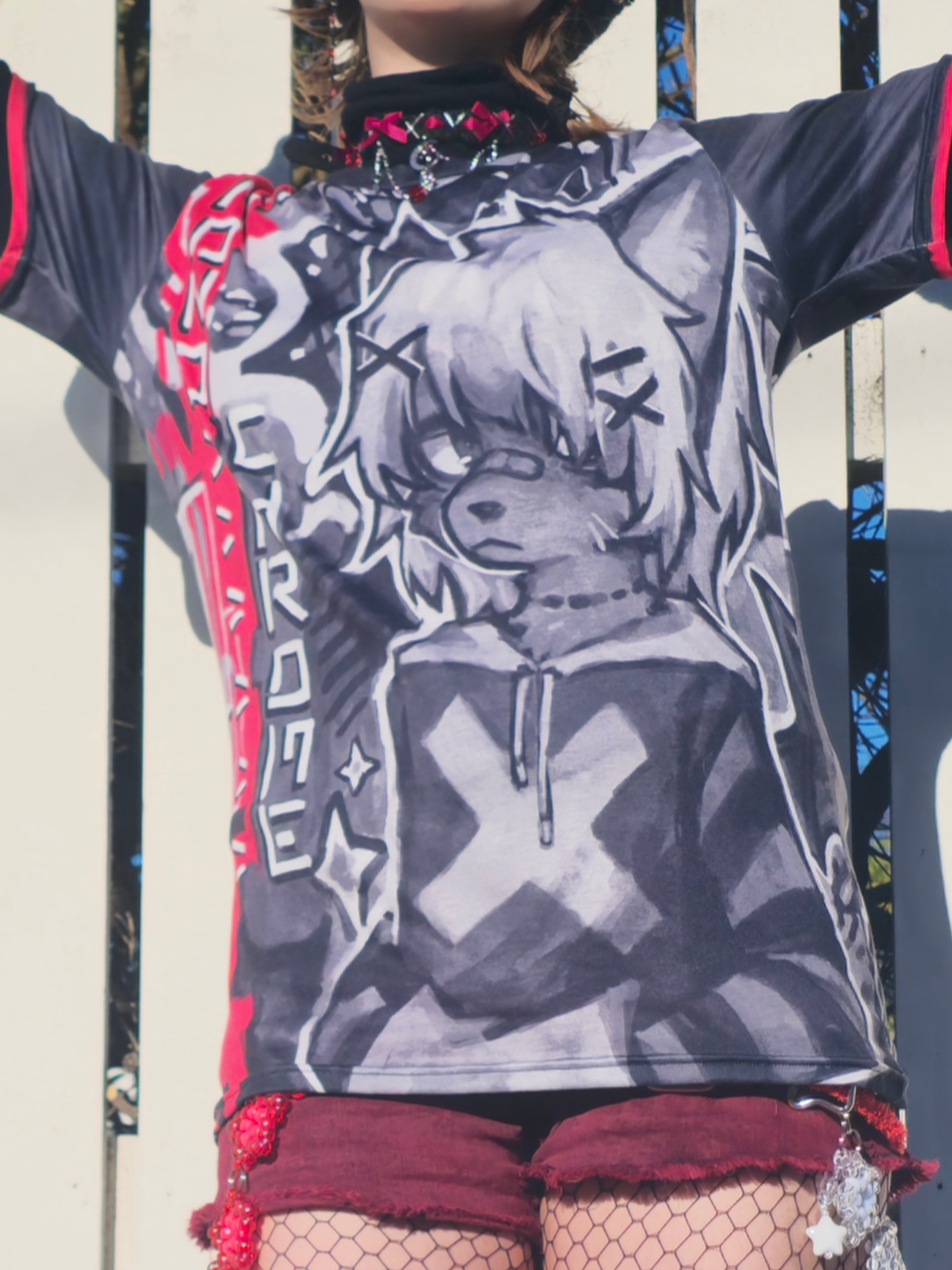 MONOCHROME T-SHIRT