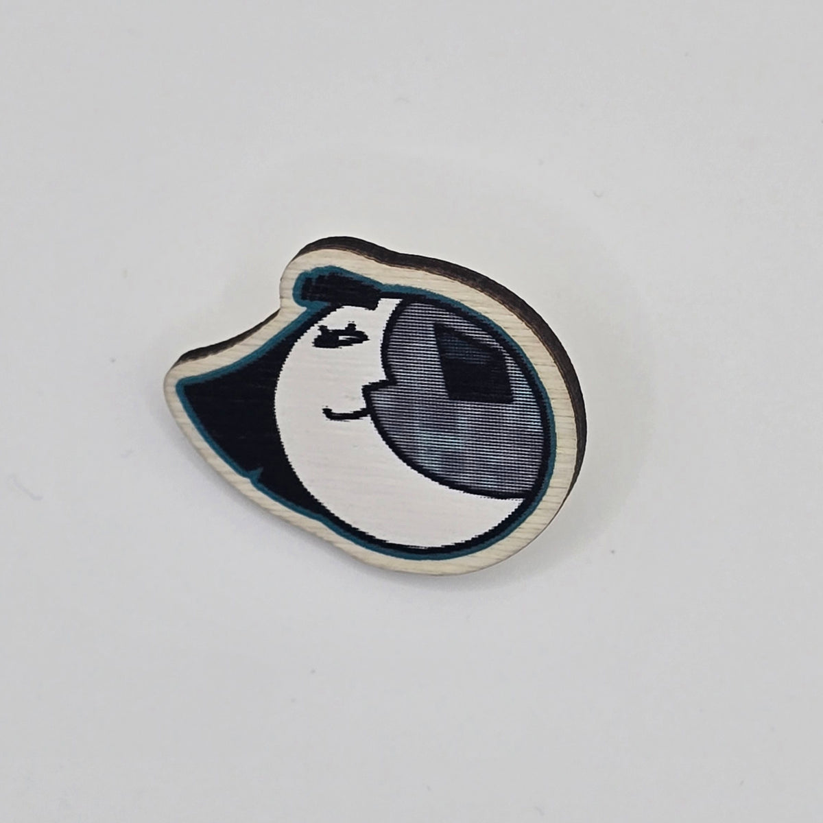 MOONY WOODEN PIN
