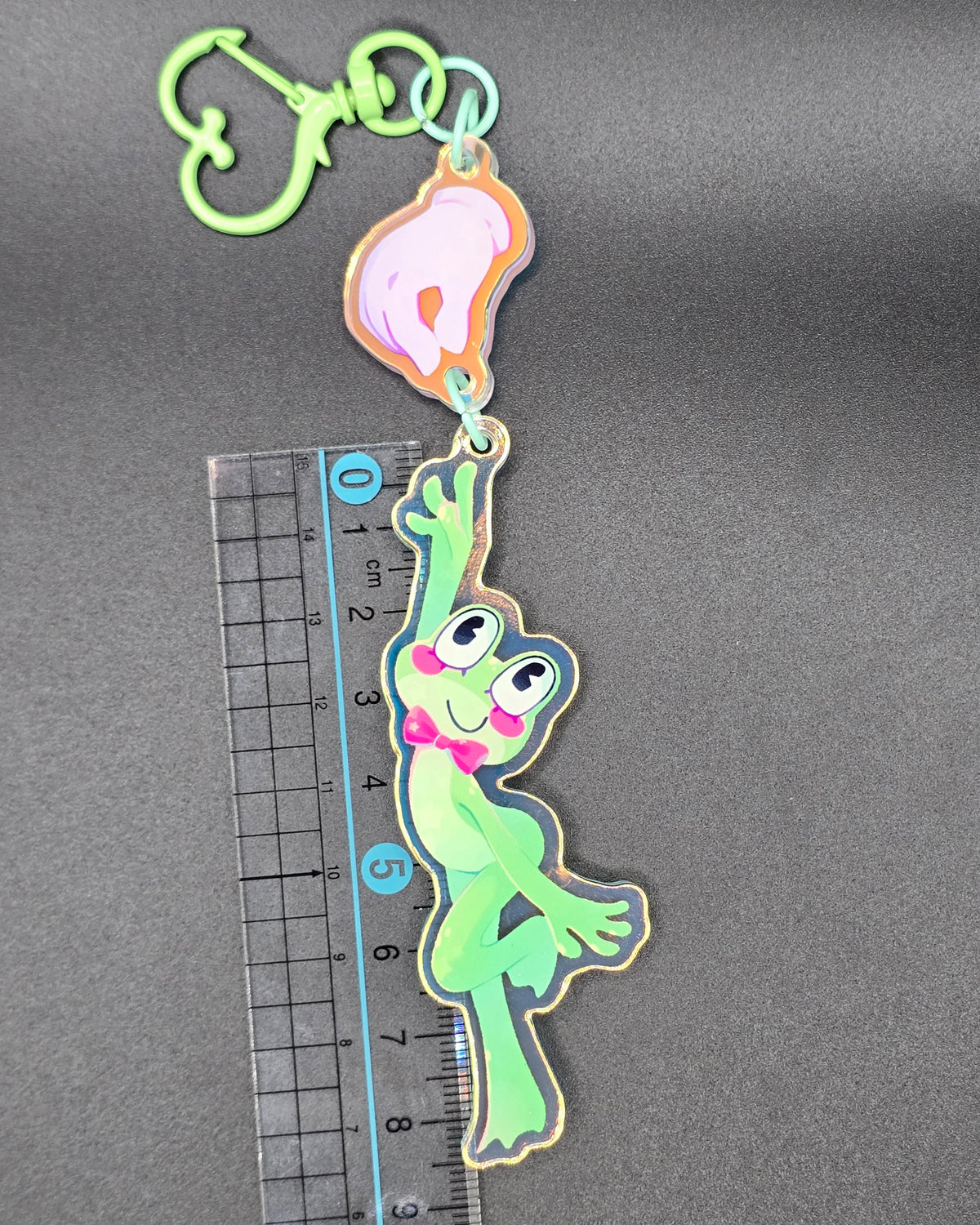 RIBBIT DANGLING KEYCHAIN
